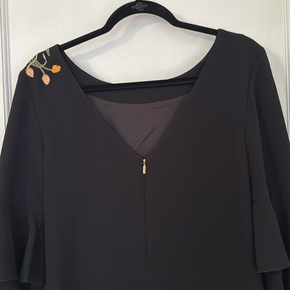 Trina Turk Black Floral Embroidered Dress, SIZE 8 NWOT - Picture 5 of 10